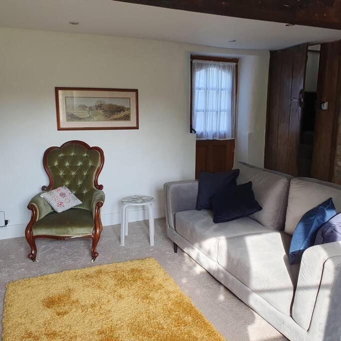 Priory Cottage Westbury  Exterior photo